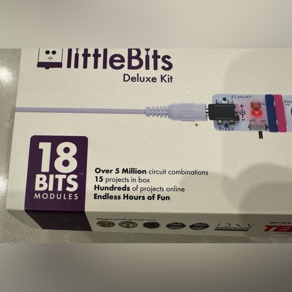 Little Bits Deluxe Circuit Kit and STEM Toy Ages 8+ - Picture 2 of 16